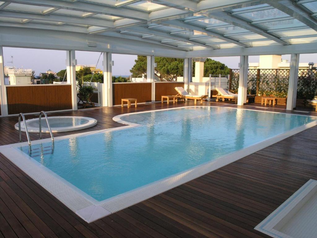 Aparthotel England Riccione Exterior foto
