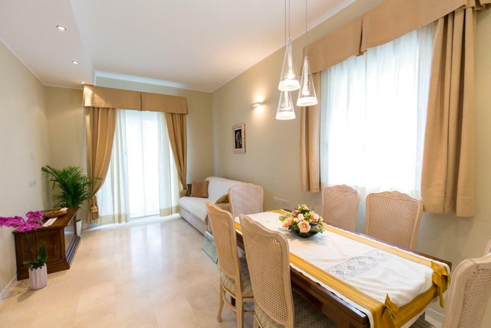 Aparthotel England Riccione Exterior foto